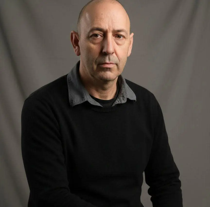 Yo  saliendo  en la revista de  el corazón