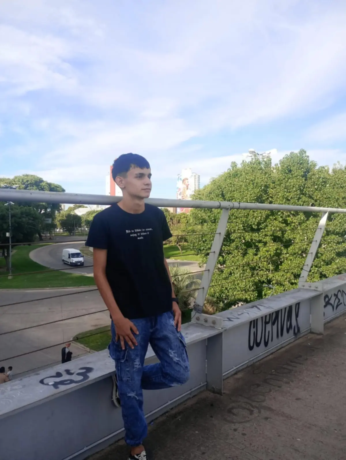 En playa mar mirando lado